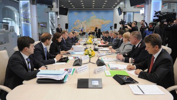 Владимир Путин посещает Центр научно-технического развития ОАО Российские железные дороги