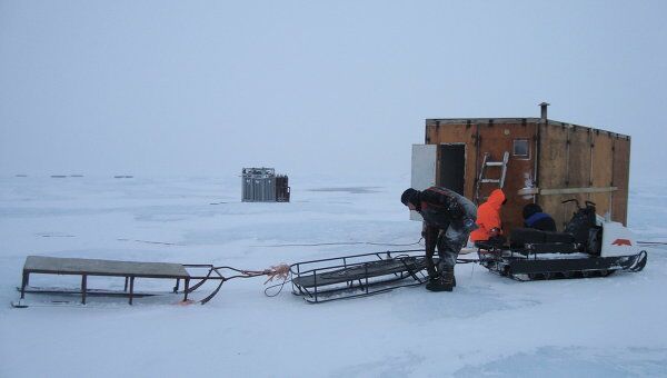 Полярная станция в Арктике. Архив