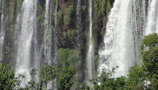 Водопады Игуасу: чудо света на стыке трех стран