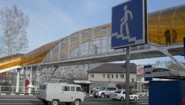 В Бердске торжественно открыли новый пешеходныйй мост