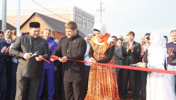 Рамзан Кадыров открыл восстановленный поселок Войково в Чечне