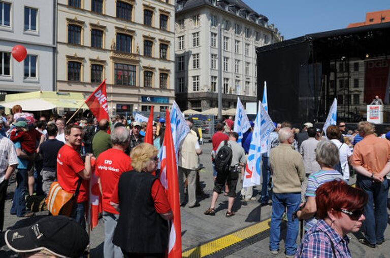 1 мая в Лейпциге в центре города на Marktplatz прошел митинг