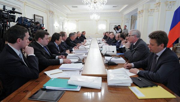 Владимир Путин проводит заседание Наблюдательного совета в Ново-Огарево