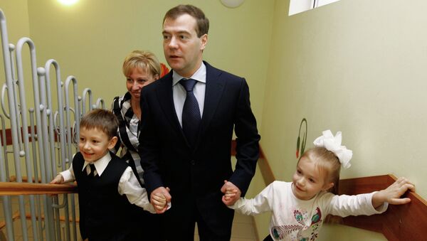 Дмитрий Медведев посетил московский детский сад. Архивное фото