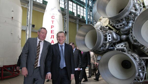 Заместитель председателя правительства РФ Дмитрий Рогозин посещает ОАО ВПК НПО машиностроения