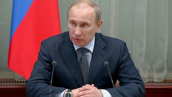 Путин почтил минутой молчания память жертв теракта в Махачкале