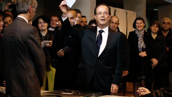 Олланд проголосовал во втором туре выборов президента Франции