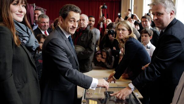 Саркози проголосовал во втором туре выборов президента Франции