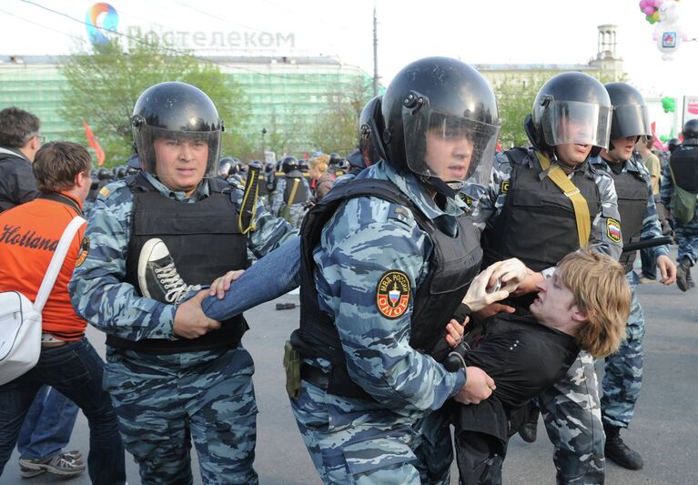 Задержания участников митинга Марш миллионов в Москве