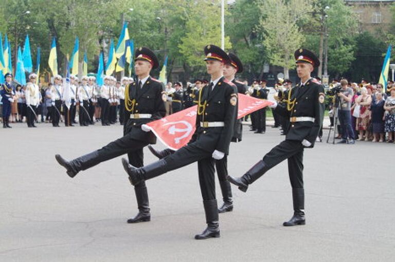 День Победы: лица победителей и благодарная молодежь