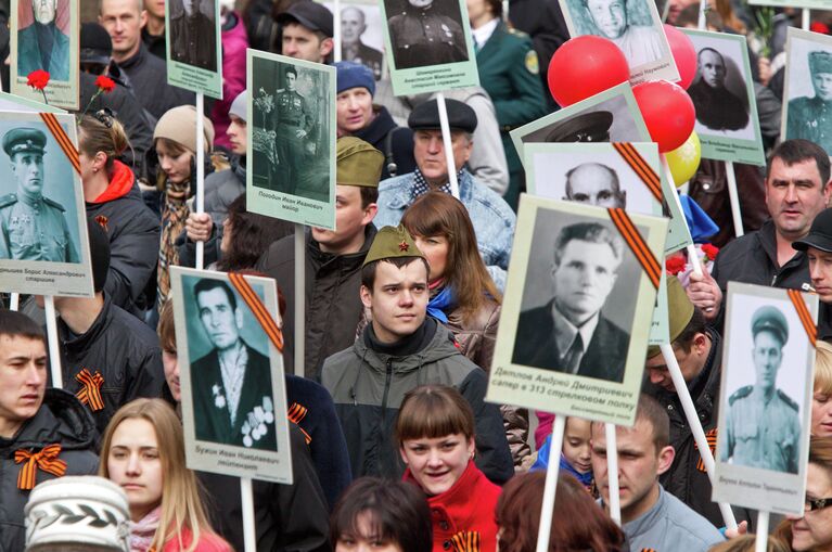 Военный парад, посвященный 67-летию Победы в ВОВ в регионах