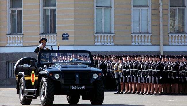 Военный парад в Санкт-Петербурге, посвященный Дню Победы