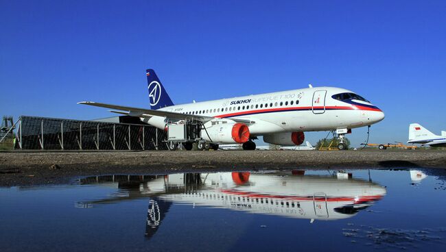 Самолет Superjet-100, пропавший с экранов радаров в Джакарте