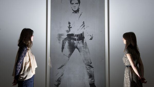 Портрет Элвиса Пресли кисти Уорхола ушел с молотка в США за $37 млн
