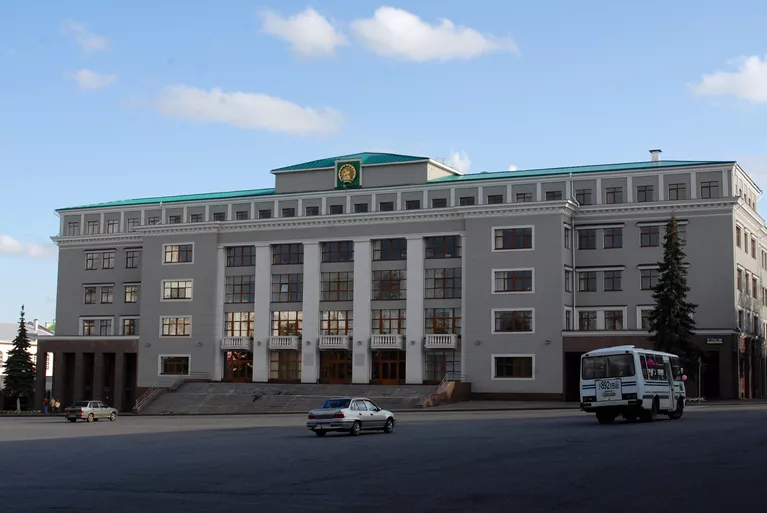 Также в центре Города недалеко от улицы Ленина располагается Также в центре Города недалеко от улицы Ленина располагается