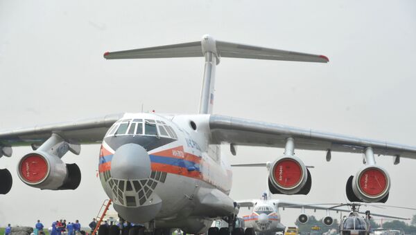 Первые спасатели МЧС РФ прибыли в Индонезию, где разбился SSJ-100
