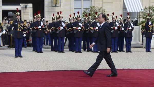 Франсуа Олланд официально вступил в должность президента Франции