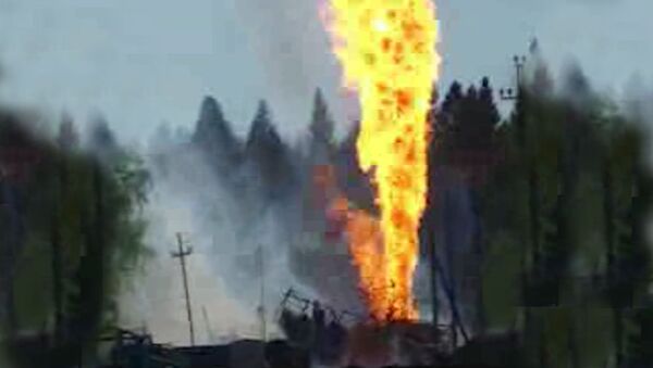 Нефтедобывающая установка горит в Пермском крае. Кадры с места ЧП