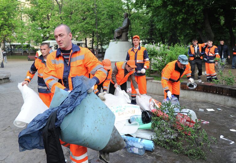 Лагерь оппозиции на Чистых прудах разогнан полицией