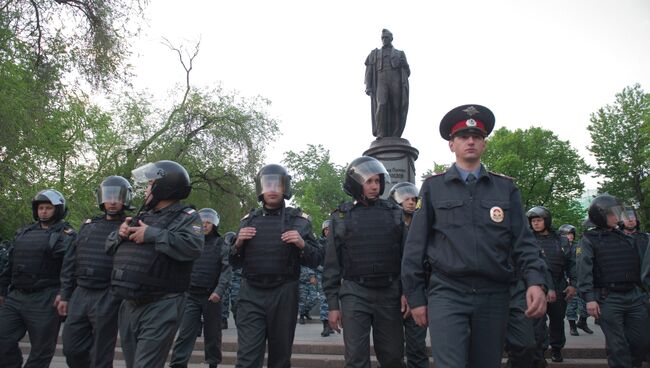 Лагерь оппозиции на Чистых прудах разогнан полицией