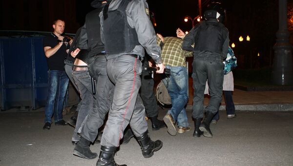 Более десяти человек задержаны в лагере оппозиции на Кудринской площади