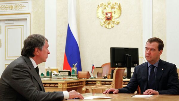 Премьер-министр РФ Д.Медведев провел встречу с Игорем Сечиным