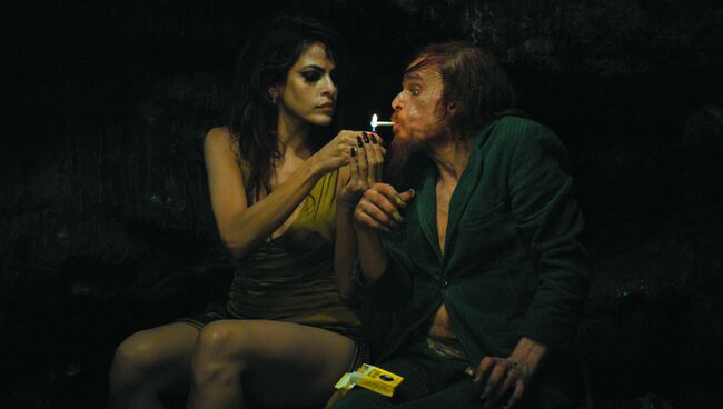 Кадр из фильма Holy Motors Лео Каракса