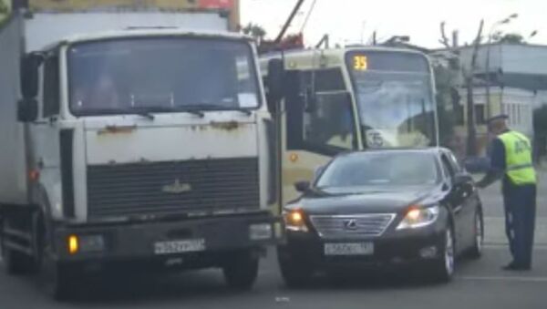 Несколько аварий заблокировали движение трамваев в центре Москвы