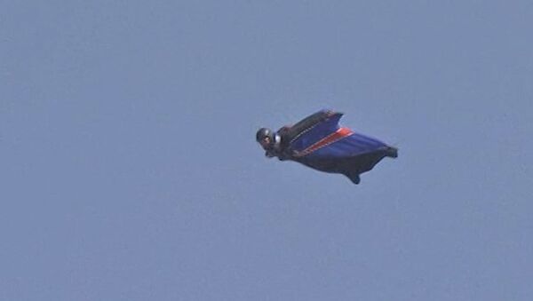 Британец прыгнул без парашюта с высоты 730 метров