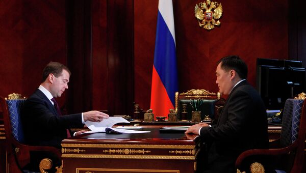 Премьер-министр РФ Д.Медведев провел встречу с главой Тувы Ш.Кара-олл