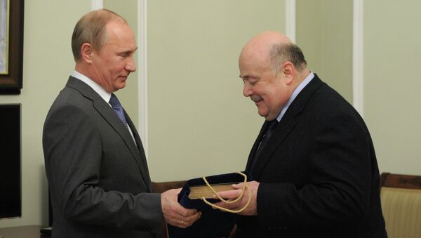 Владимир Путин поздравил Александр Калягина с юбилеем