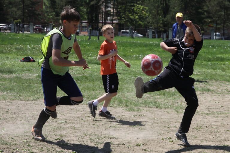 Спорт футбол соревнования Арсеньев