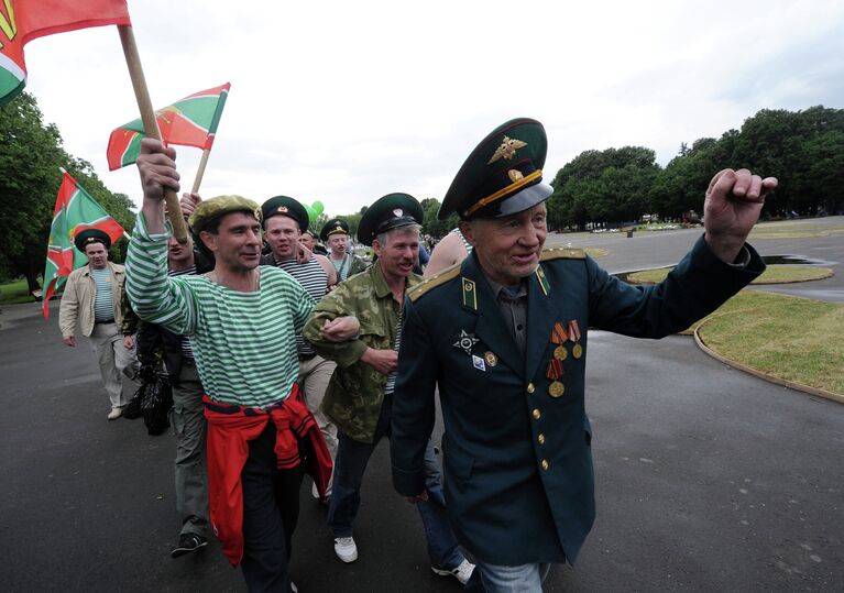 Празднование Дня Пограничных войск в Москве