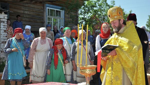 Молебен на месте строительства церкви в селе Бураново