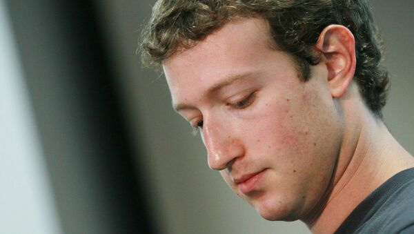 Глава Facebook Цукерберг выбыл из списка 40 богатейших людей планеты