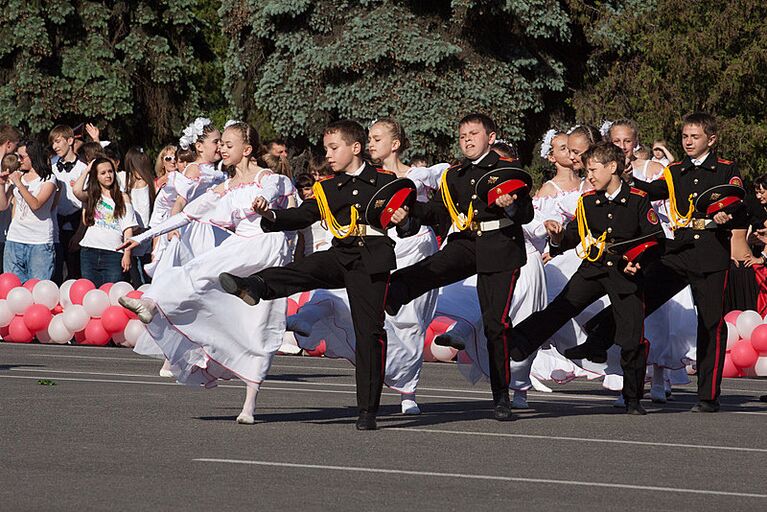 Танцевальный бал в Курске