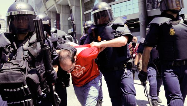 Столкновения демонстрантов с полицией в Мадриде
