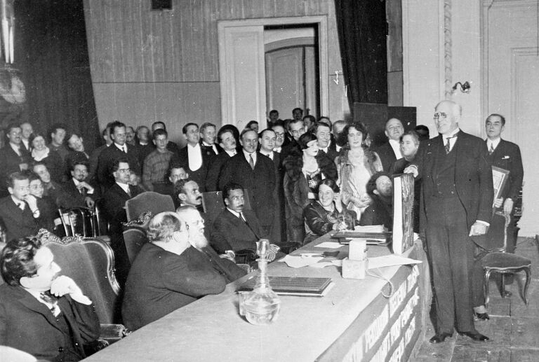 К. С. Станиславский на 10-летии Наркомпроса. 1927 год