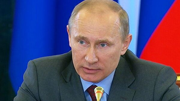 Путин высказался о визах и заступился за журналистов президентского пула