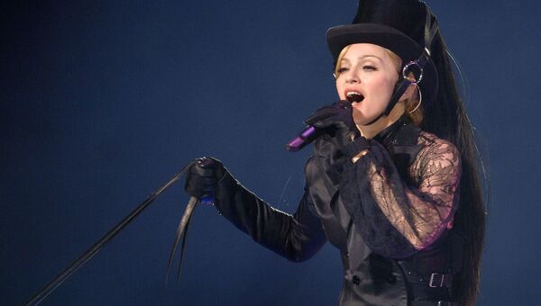 Партия Ле Пен может подать в суд на Мадонну после концерта во Франции