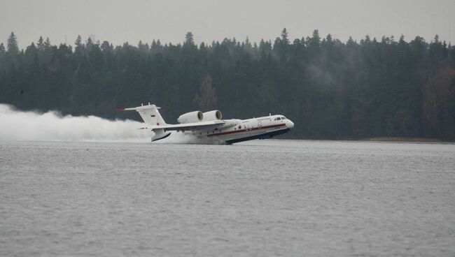 Российский самолет Бе-200. Архив