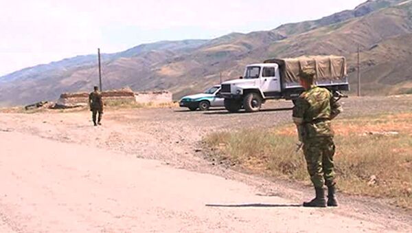 Военные прочесывают окрестности погранзаставы, где убиты 14 человек