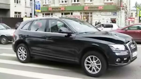 Автомобиль Audi насмерть сбил женщину на переходе в центре Москвы