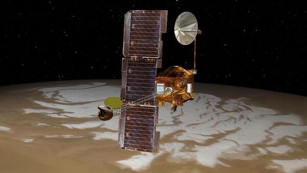 Зонд Марс-Одиссей над южным полюсом Марса