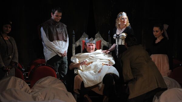 Сцена из спектакля Король Ричард III 