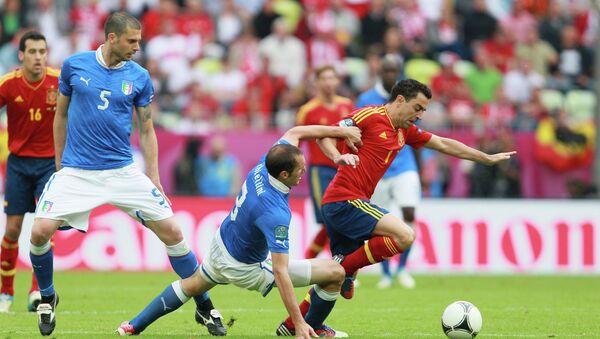 Игровой момент матча  Испания - Италия