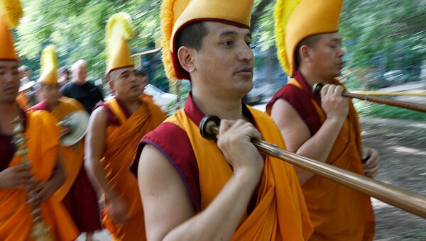 Буддийские монахи в Самаре