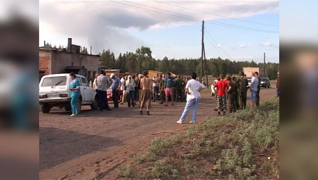 Пожар и взрывы на военном складе под Оренбургом. Кадры с места ЧП