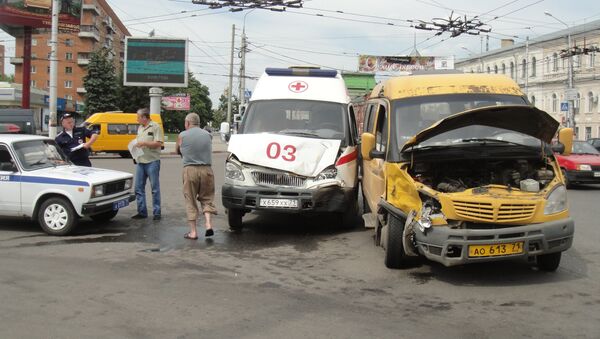 Скорая и маршрутка столкнулись в центре Тулы, пострадали двое медиков
