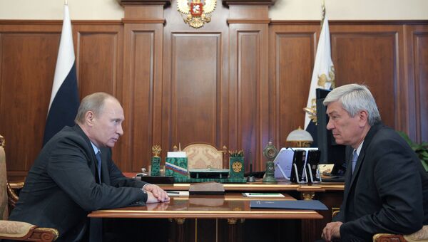 Встреча В.Путина с Ю.Чиханчиным. Архивное фото